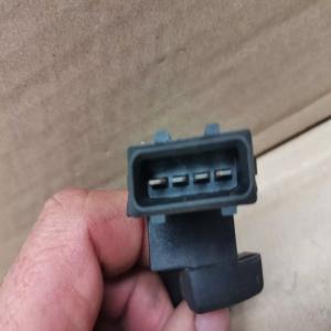 CONNECTION PRISE CONNECTIQUE  INJECTEUR VOLKSWAGEN GOLF 3 JETTA 032133029