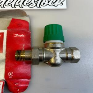 Corps robinet radiateur droit 1/2" RA-DV 15 Dynamic Valve Danfoss 013G7714