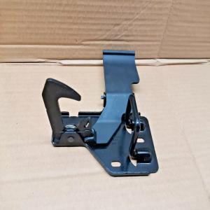 CROCHET D'OUVERTURE CAPOT MOTEUR SEAT IBIZA IV 6L REF 6L0823480A