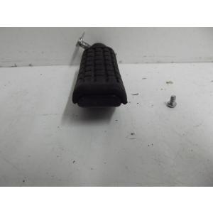 repose pieds passager gauche  HONDA 125 CBR 2004-2010