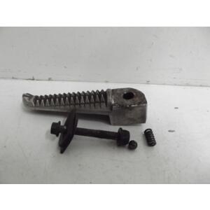 repose pieds passager droit YAMAHA FAZER 600 1998-2003