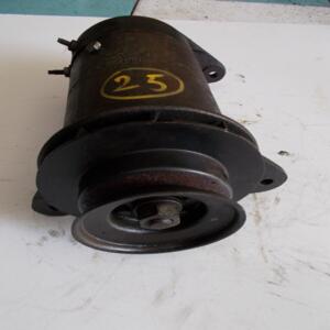 DYNAMO FORD TAUNUS  LJ/GEG 200/6/2400 L37 A RENOVER