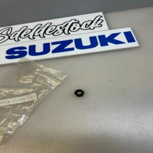 écrou suzuki 08319-21053 08319-2105A 08319-21055 kawasaki 92210-s063 92210-S209