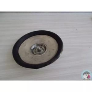 ENJOLIVEUR DE ROUE PEUGEOT 104