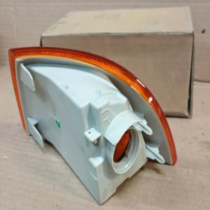 feu clignotant droit passager FIAT PUNTO 1 93 A 99