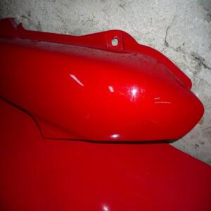 flanc carenage dessous de selle coté droit yamaha 600 fzs fazer 4yr