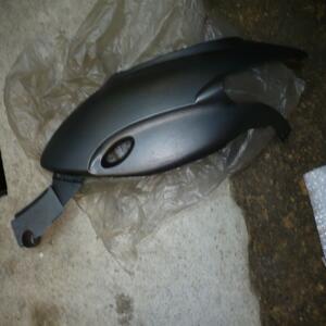 flanc dessous de selle gauche piaggio gilera stalker 50 49210000e1