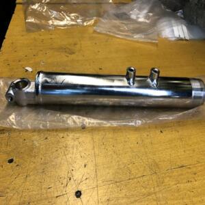 fourreau fourche coté droit  suzuki t 20 tc 250 250 1965 1969