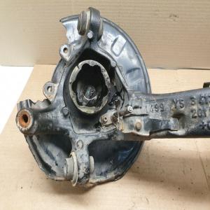 Fusée bras moyeu Arrière Gauche Pour BMW X3 (E83) ref 341325102