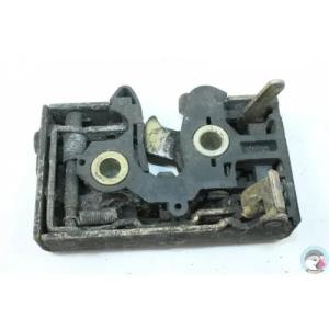 gache Serrure de porte arrière gauche VW GOLF 1 193839015A n°52
