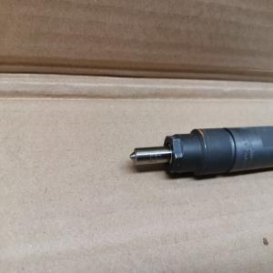 INJECTEUR VW LT  28-46 TRANSPORTER T4 2.5 TDI  074130201CX