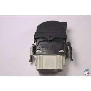 Interrupteur BOUTON leve vitres avant droit passager RENAULT CLIO 2 226488 n°65