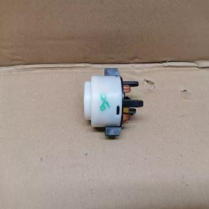 Interrupteur Contacteur de demarrage Volkswagen PASSAT POLO GOLF 4 ref 4B0905849