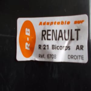 Jeu de bavettes pare boue arrière avec catadioptres R-B  Renault 21