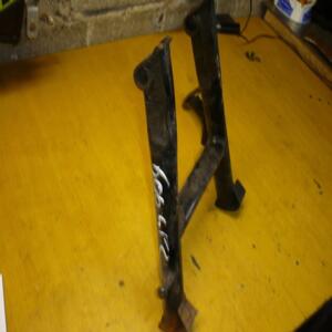 KAWASAKI 600 GPZ R BEQUILLE CENTRALE TYPE ZX600 a1 a2 a3 1985 a 1987