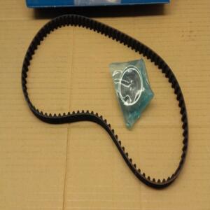 Kit distribution RENAULT 19  R19 CLIO 1 1.2 1.4 MEGANE SCENIC 1.6  VKMA 06000