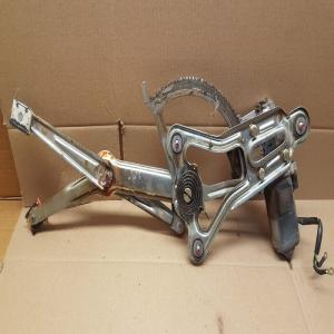 leve vitre electrique avant droit passager mercedes 190 w201 ref 0130821285