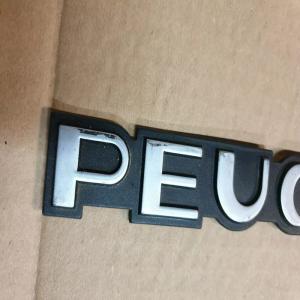 LOGO INSIGNE BADGE EMBLÈME PEUGEOT