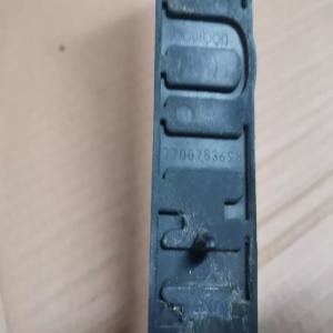 LOGO MONOGRAME RENAULT 5 SD REF 7700783698