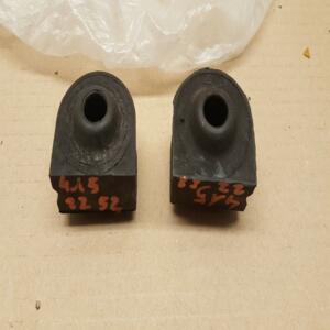 LOT DE 2 SILENT BLOC SUPPORT BOITE  peugeot 504 604 ref 4152252