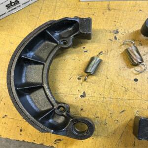 machoires frein sbs 2027 honda cb 650 c cb 750 four k kz sc 43120-393-003