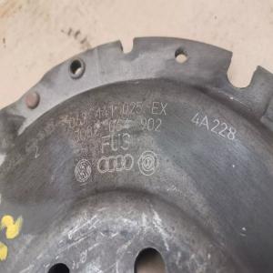 MECANISME D'EMBRAYAGE VW GOLF I   JETTA MK1  REF 067141025EX