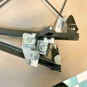 mecanisme de lève vitre avant gauche pour VW GOLF 4 Bora 3 PORTES  1J3837461D