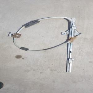 mecanisme leve vitre manuel  avant droit passager RENAULT MASTER 2