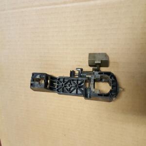 mecanisme poignee porte avant gauche RENAULT  ESPACE IV 4 ref 8200004746