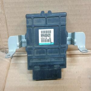 MITSUBISHI SHOGUN PAJERO 3.2 DID MK3 99-06 BOITIER ABS ECU MR400420