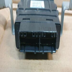 MITSUBISHI SHOGUN PAJERO 3.2 DID MK3 99-06 BOITIER ABS ECU MR400420