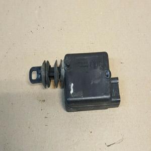MOTEUR DE CENTRALISATION DE COFFRE RENAULT MEGANE