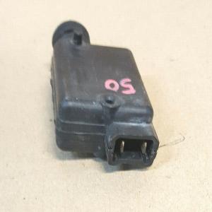 MOTEUR DE CENTRALISATION DE COFFRE RENAULT MEGANE