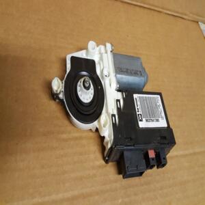 MOTEUR LEVE VITRE AVANT DROIT PASSAGER 9637541380 CITROEN C5 PHASE 1
