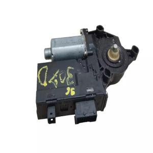 Moteur leve Vitre Bosch Avant Droit Peugeot 307 ref 9634457480  0130821766
