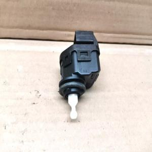 Moteur réglage de phare  pour VOLKSWAGEN Passat 5 B5 AUDI A3 A6 A8 3B0941295C