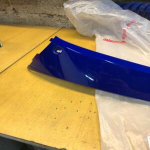 moulure repose pied gauche yamaha 4c6-f7482-00-pc NXC 125 2009 4P95 CYGNUS