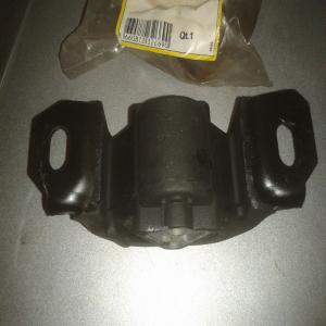 OPEL CORSA B 1.5 D et TD 1.7 D  SUPPORT BOITE 02033 00684 126