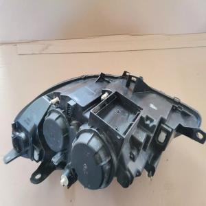Optique phare feu avant droit passager PEUGEOT 807 n°302