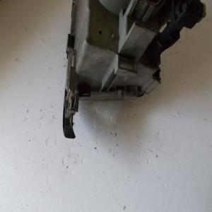 phare feu optique avant droit passager renault clio 1