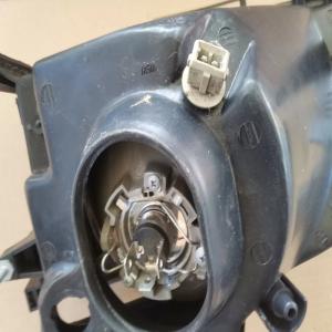 PHARE OPTIQUE FEU AVANT DROIT FORD TRANSIT 95VB-13005   084311136R N°301