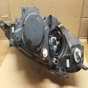 phare optique feu avant GAUCHE CONDUCTEUR Peugeot 807  valeo  89901994 6208F1