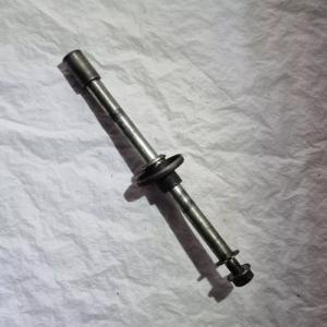 PIAGGIO 125 X9 EVOLUTION AXE DE ROUE AVANT ENTRETOISES 2004/2007