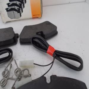 plaquettes de frein avant alfa romeo 33 905 907 GDB1251 FDB727 0986424184