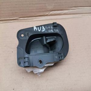POIGNEE  DE PORTE INTERIEUR AVANT DROIT PASSAGER OPEL CORSA B 90388606
