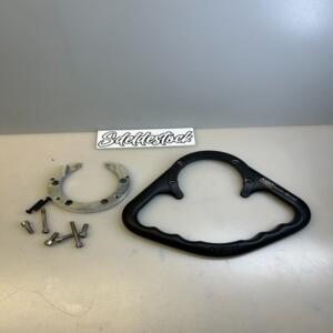 Poignée passager A-Sider Black Edition réservoir Triumph  MV Agusta aprilia
