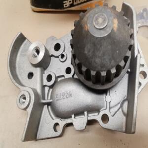 Pompe à eau pour RENAULT 19 R19 CLIO 1 ESSENCE 1.2 1.4