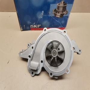Pompe à eau RENAULT LAGUNA 1 ESPACE 3 SAFRANE 2.2 DT D SKF VKPC 86633