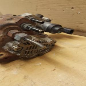 POMPE A INJECTION RENAULT SCENIC 2 MEGANE II LAGUNA 2 TRAFIC MASTER 1.9 DCI