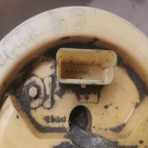 POMPE FLOTTEUR JAUGE NIVEAU CARBURANT  CITROEN C4 C5 PEUGEOT 307 2.0 HDI